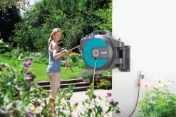 GARDENA Wandslangenbox 25 Roll-up Automatic -Reinigingsgereedschap 1415801954578023 20 Aan muur