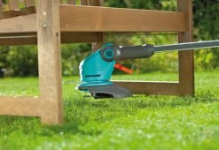 Gardena Accu-Trimmer EasyCut Li-18/23R -Reinigingsgereedschap 14164031909679823 20 in gebruik 2