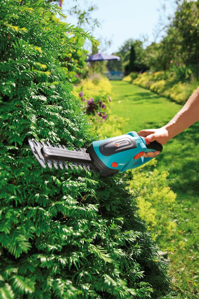 Gardena Accu Struik- En Buxusschaar 18 Cm ComfortCut 4 Gardena Accu Struik- En Buxusschaar 18 Cm ComfortCut - Afbeelding 2