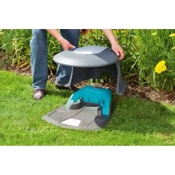 Gardena Robotmaaier R80Li 11 Gardena Robotmaaier R80Li -Reinigingsgereedschap 1481489845979Gardena Robotmaaier garage