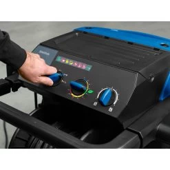 Nilfisk MH 4M-180/860 FA Warmwaterhogedrukreiniger 10 Nilfisk MH 4M-180/860 FA Warmwaterhogedrukreiniger -Reinigingsgereedschap 1482697130809MH 4M panel